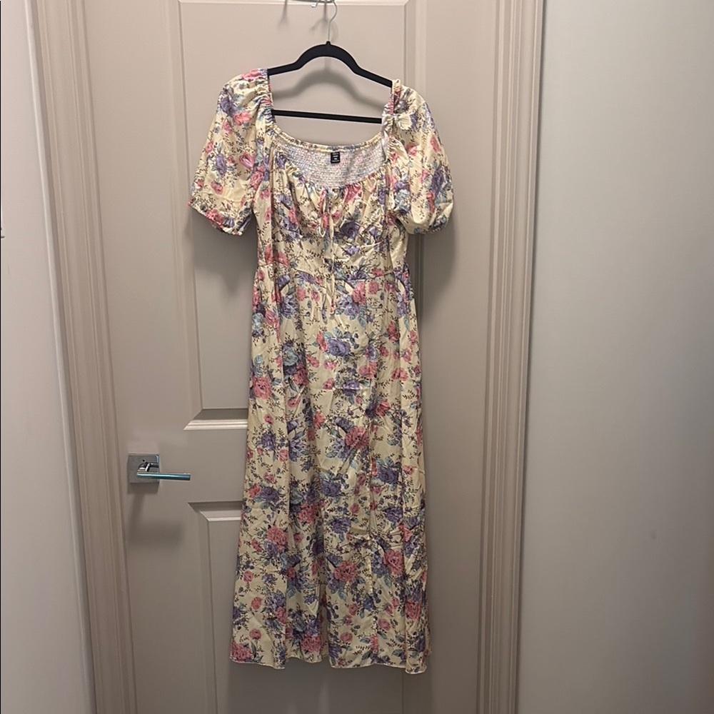 Floral Butter Yellow